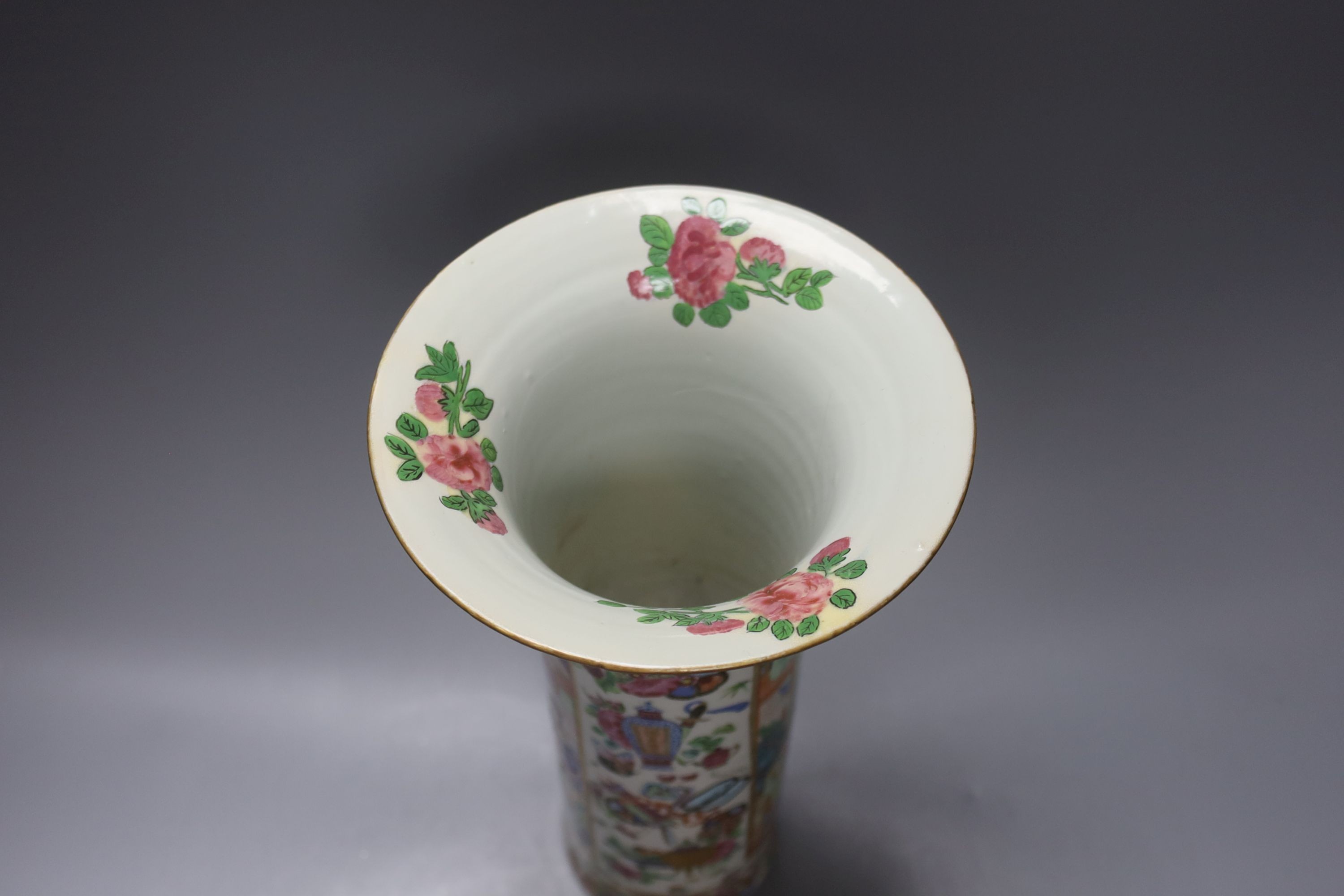 A Chinese famille rose cylindrical vase, 19th century, 31cm
